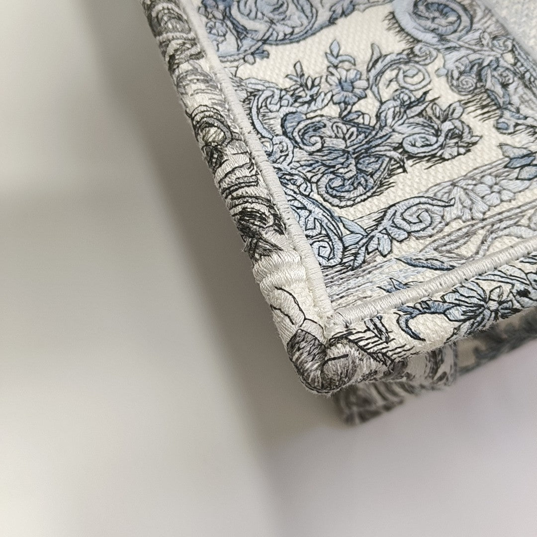 Book Tote Medium Canvas Blue