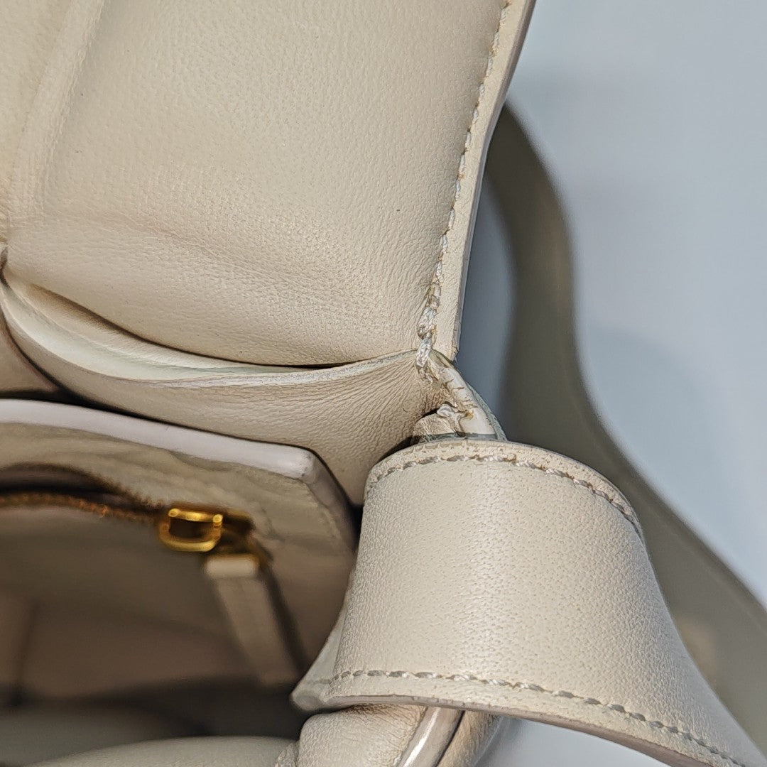 Cassette Medium Lambskin Beige