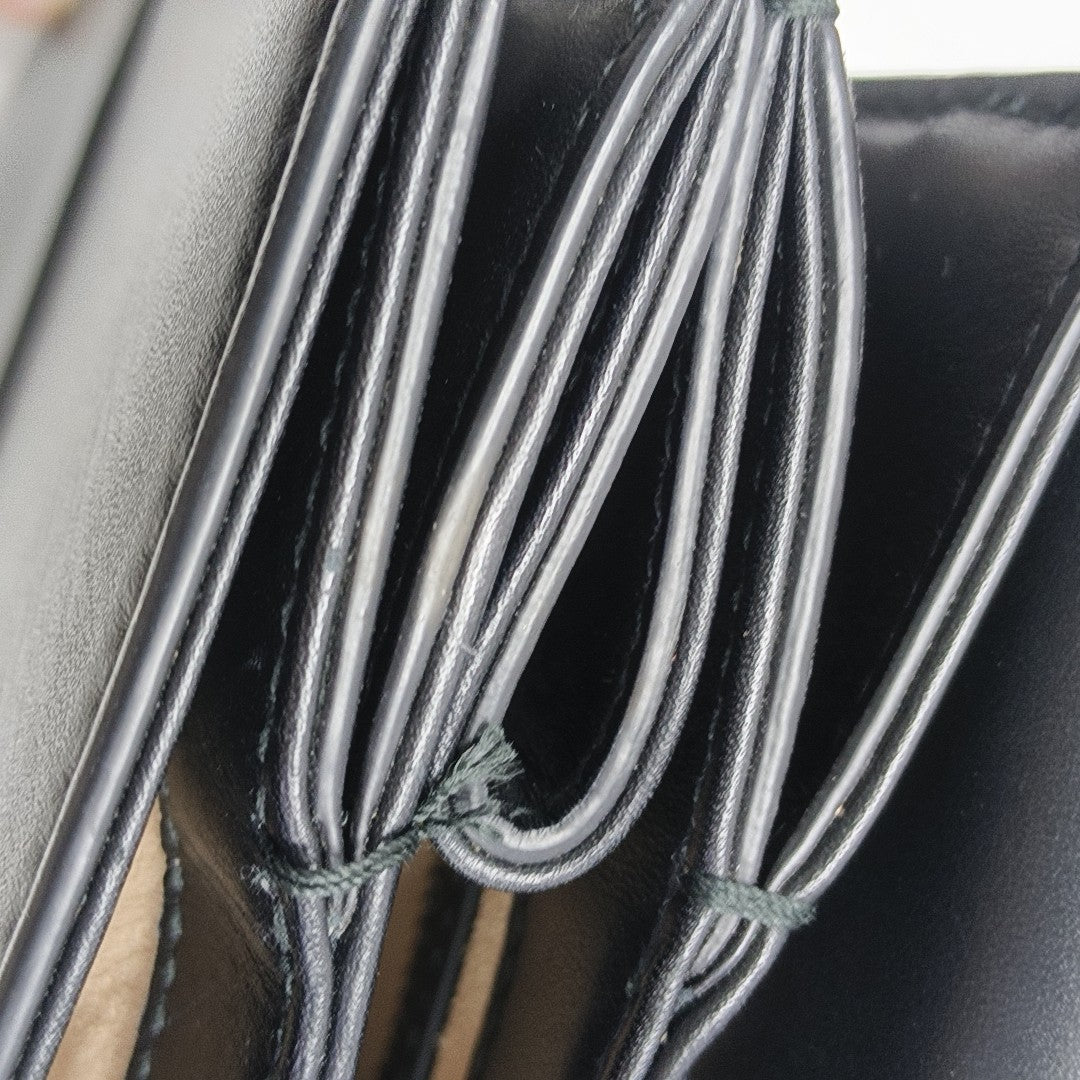 Queen Margaret Small Calfskin Black