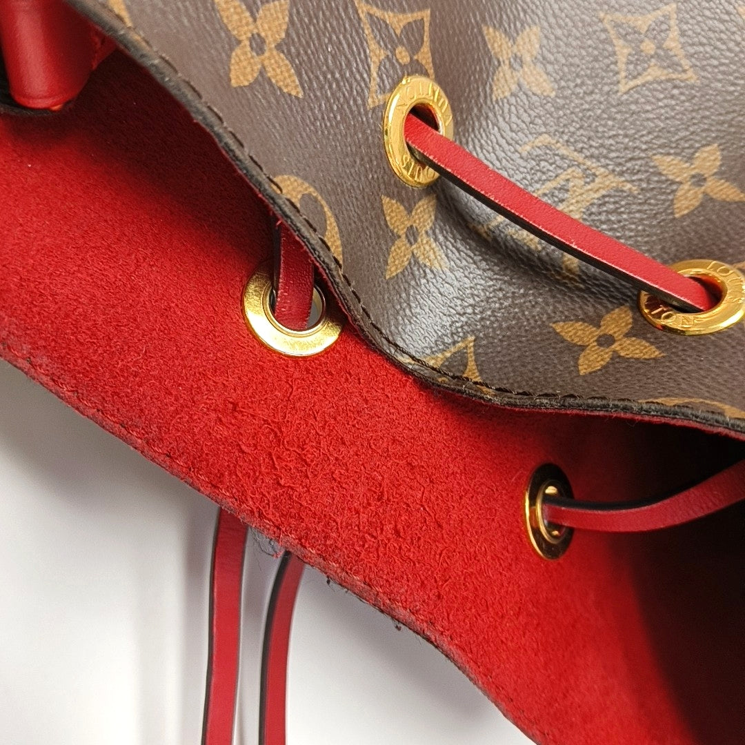 NÉONOÉ MM Monogram Coated Canvas Brown