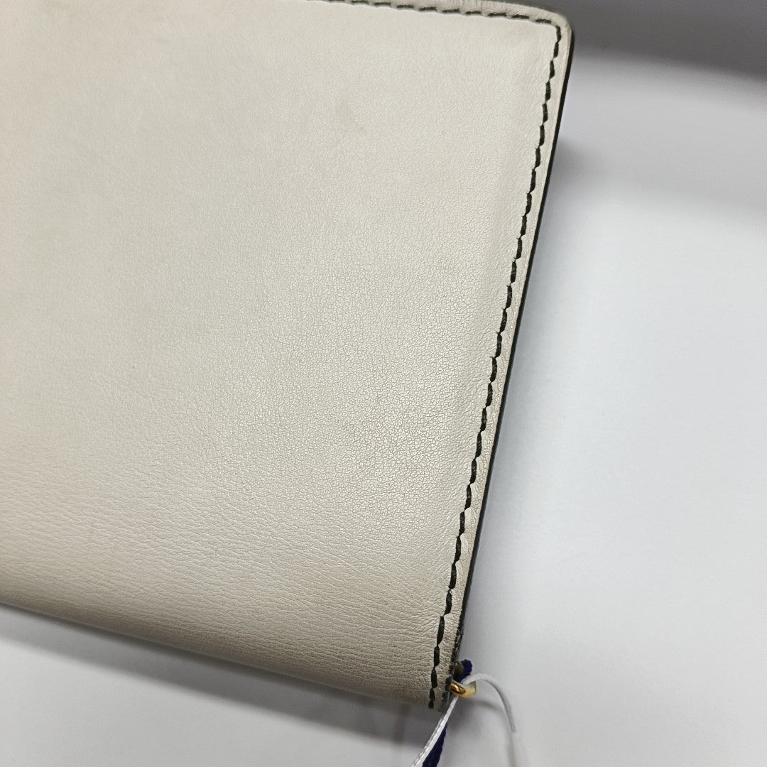 J'adior Calfskin White