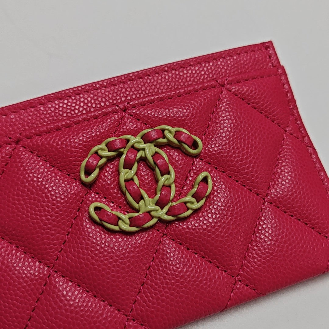 CHANEL 19 Small Quilted Grained Calfskin Red Card Holder