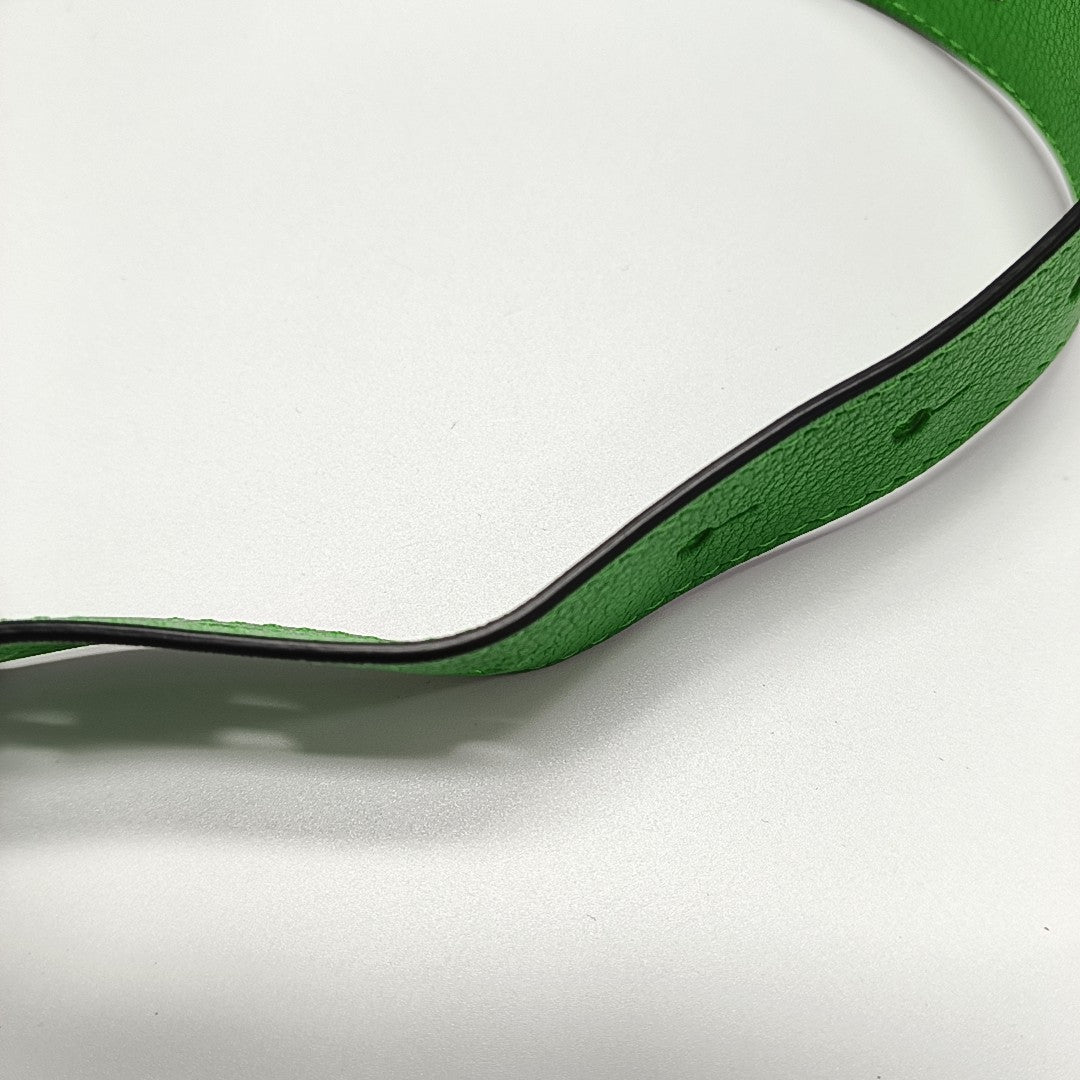 Authenticated pre-owned  Cassette Calfskin Green - Belt Bag at Looply