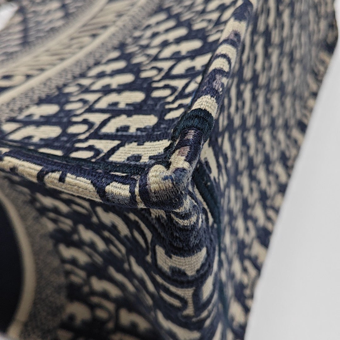 Book Tote Medium Canvas Blue