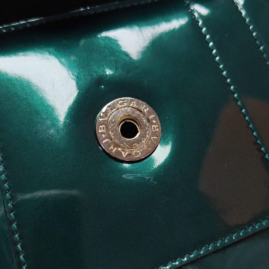SERPENTI FOREVER Small Quilted Patent Leather Green