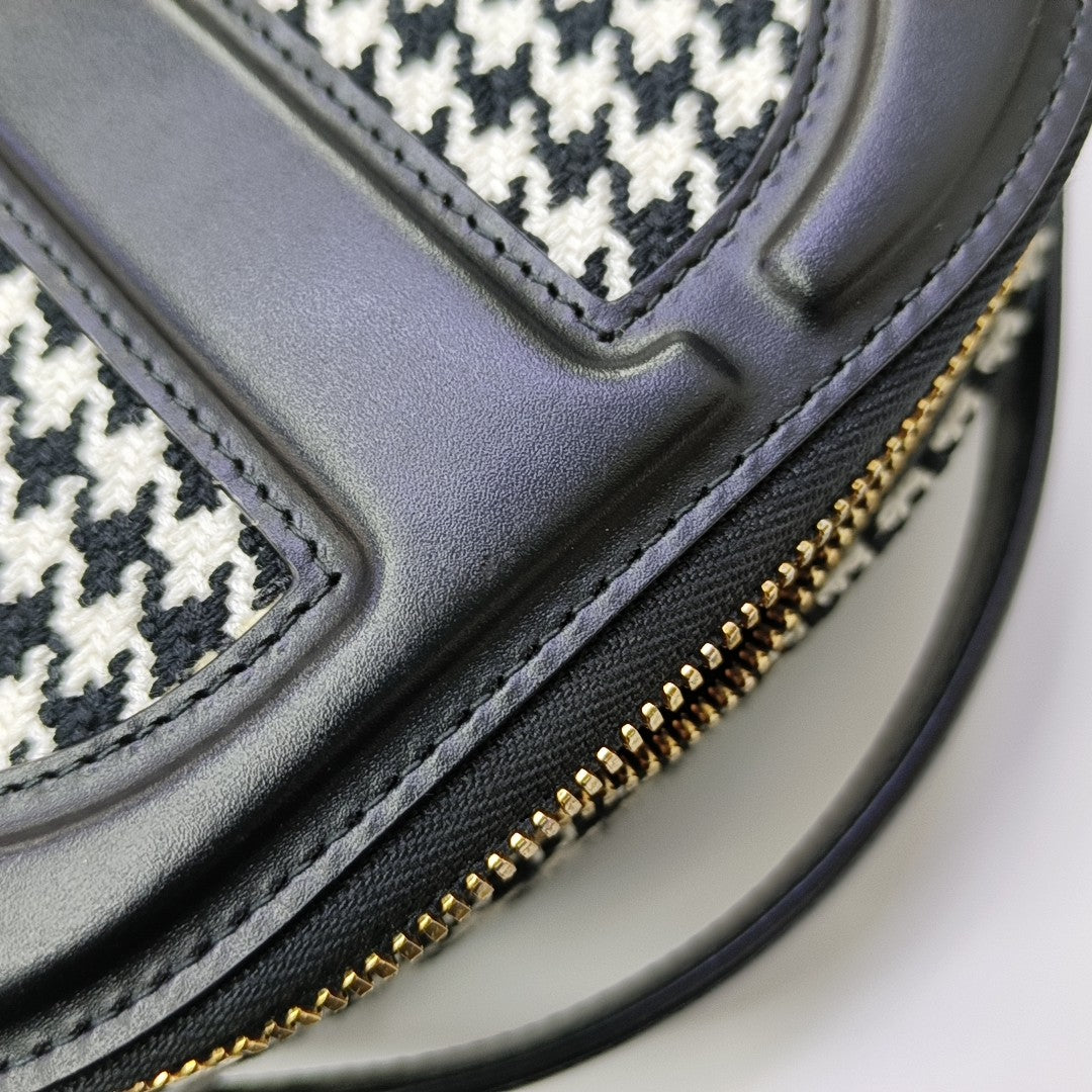 CD Signature Oblique Calfskin Black