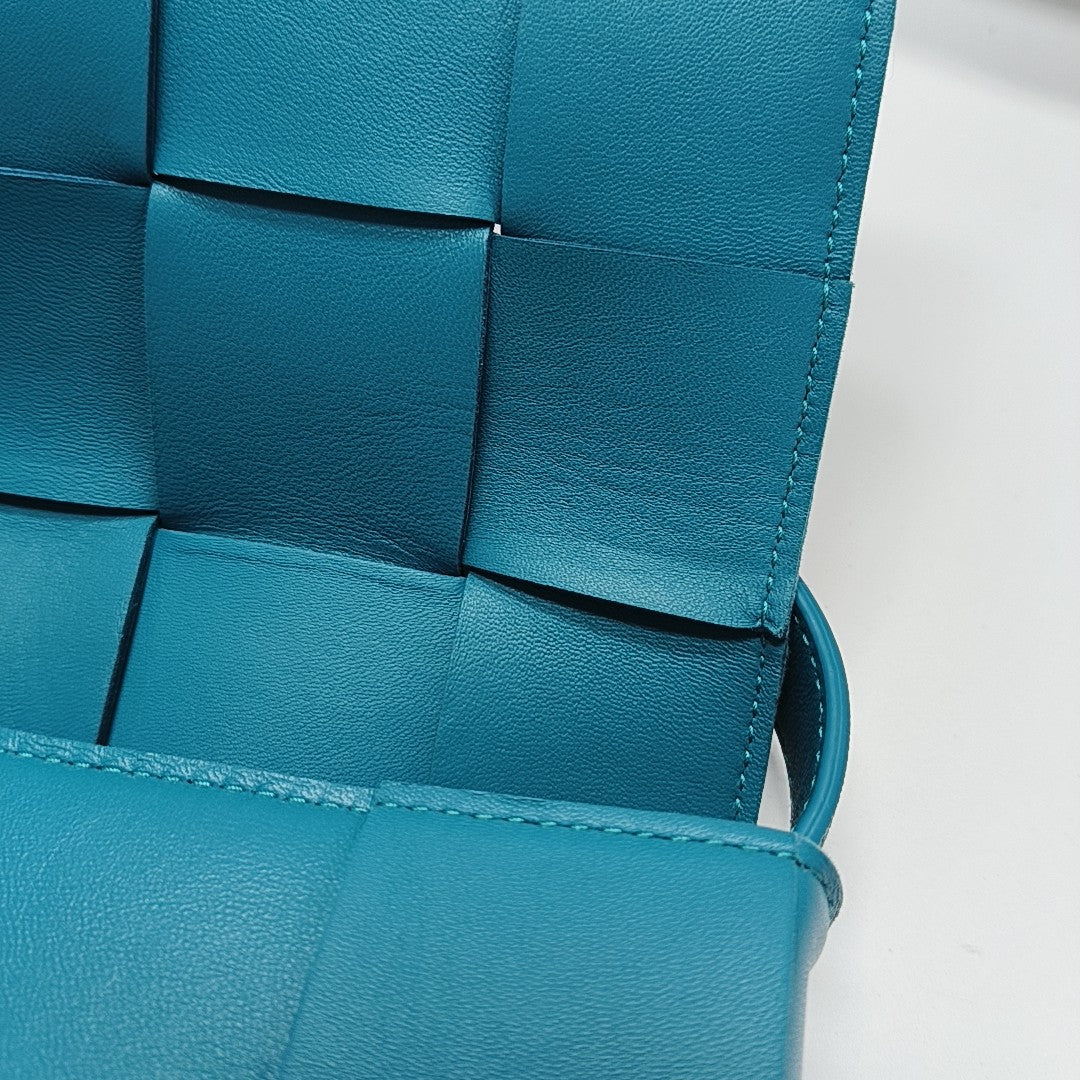 Cassette Medium Lambskin Blue