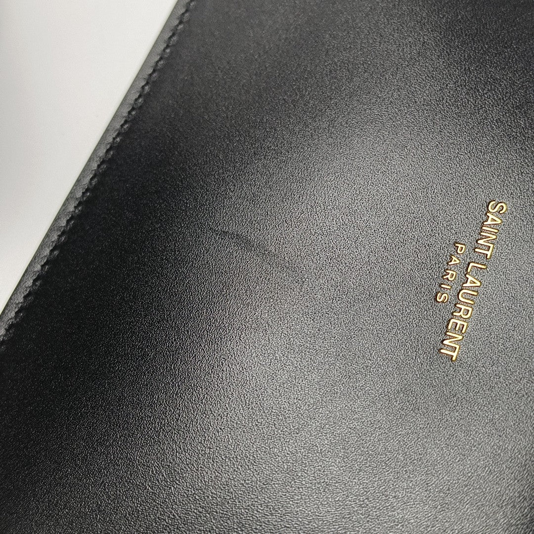 LE 37 Calfskin Black