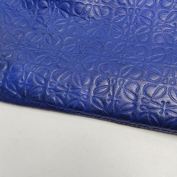 T Pouch Calfskin Blue