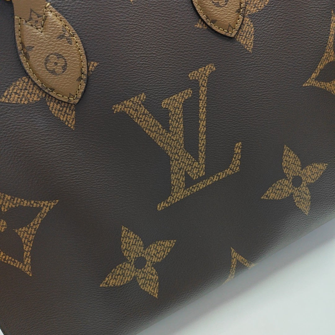 Authenticated pre-owned  ONTHEGO MM Monogram Coated Canvas Brown - Tote Bag at Looply