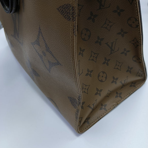 ONTHEGO GM Monogram Coated Canvas Brown