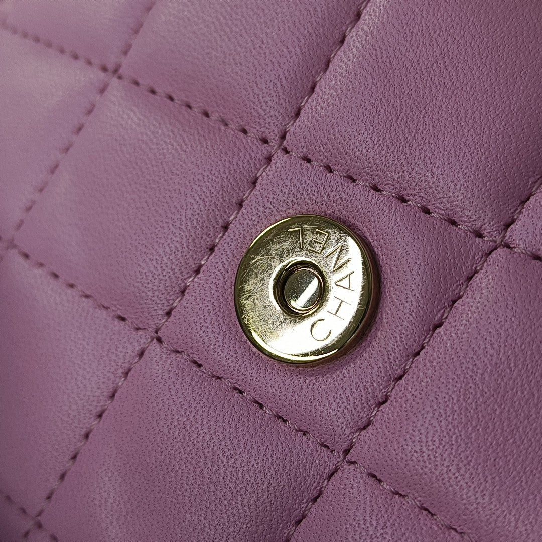 Quilted Lambskin Shoulder Bag Pink