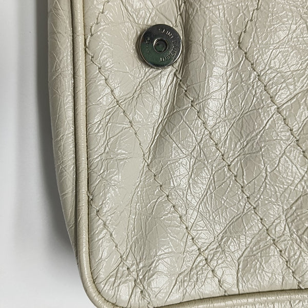 Authenticated pre-owned  NIKI Mini Chevron, Quilted Calfskin White - Shoulder Bag at Looply