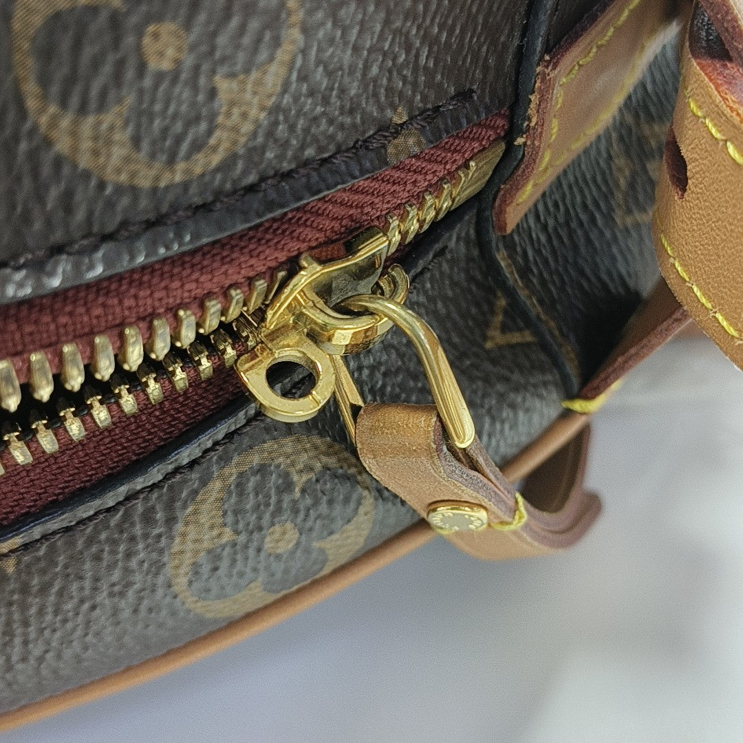 BOITE CHAPEAU MM Monogram Coated Canvas Brown