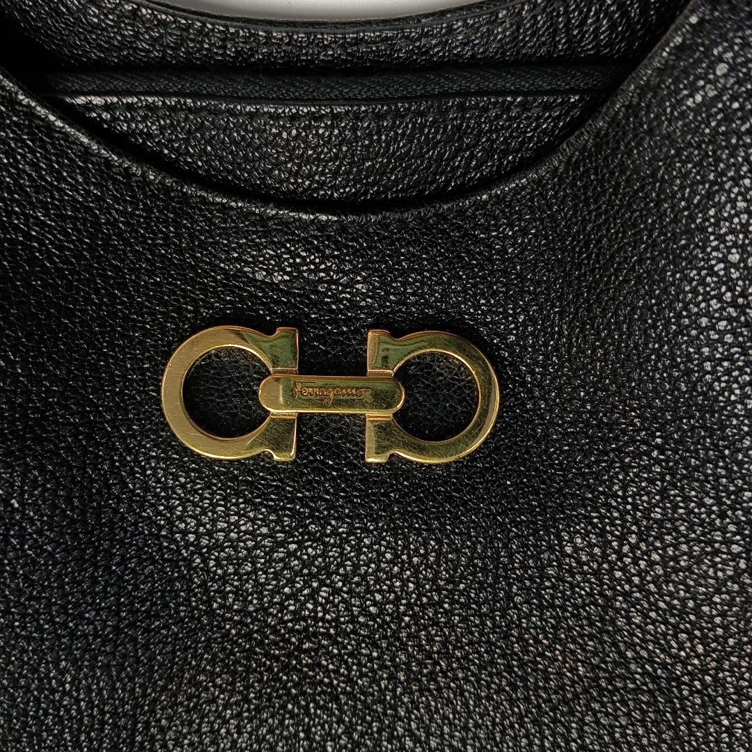 Betulla Medium Calfskin Black