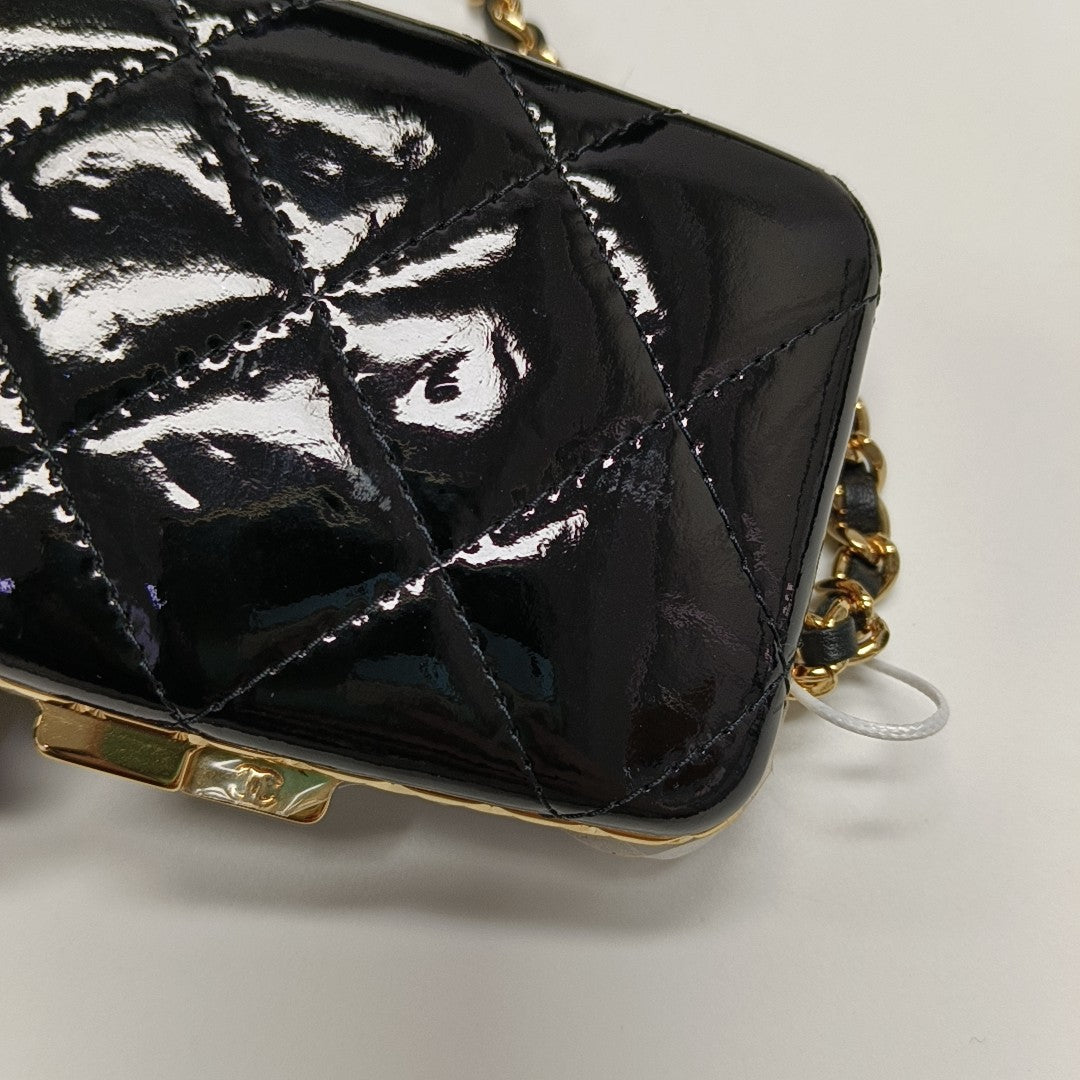 Quilted Lambskin Shoulder Bag Black