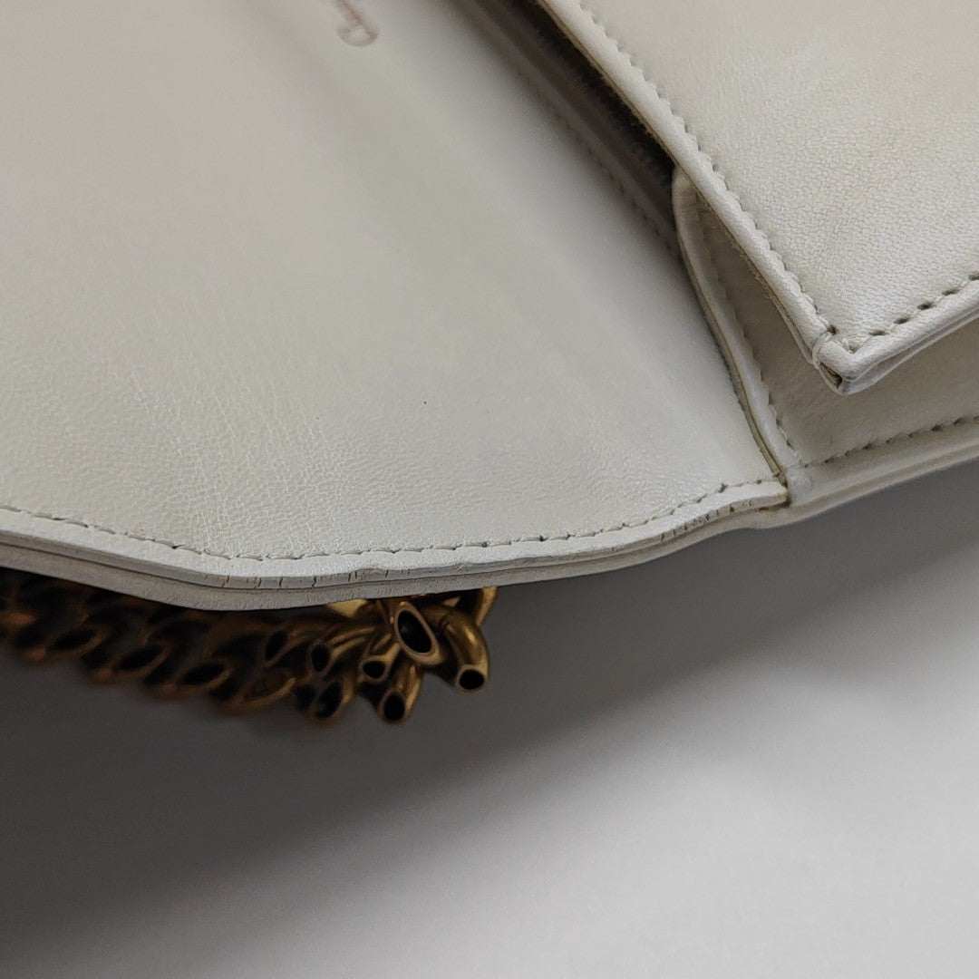 Diorama Medium Cannage Calfskin White