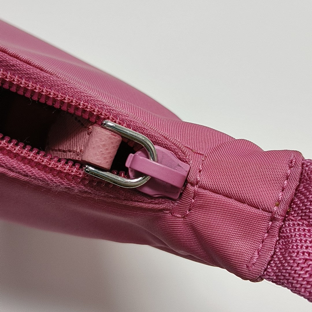 Re-Edition2000 Mini Nylon Red