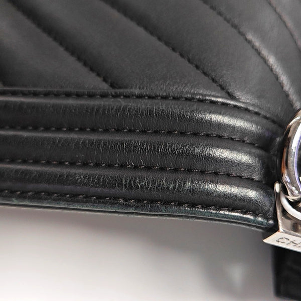 BOY CHANEL Small Chevron, Quilted Calfskin Black