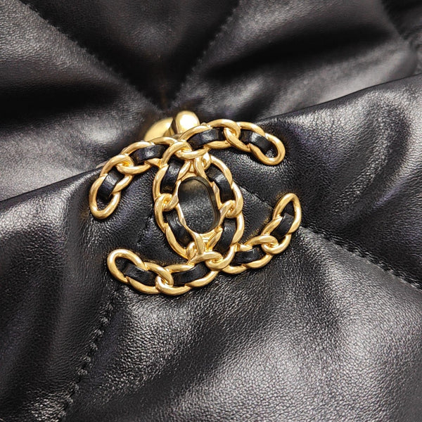 CHANEL 19 Large Quilted Lambskin Black