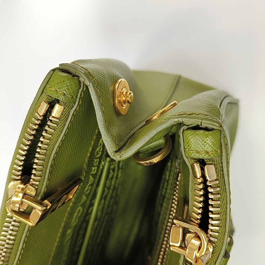 Galleria Small Saffiano Calfskin Green