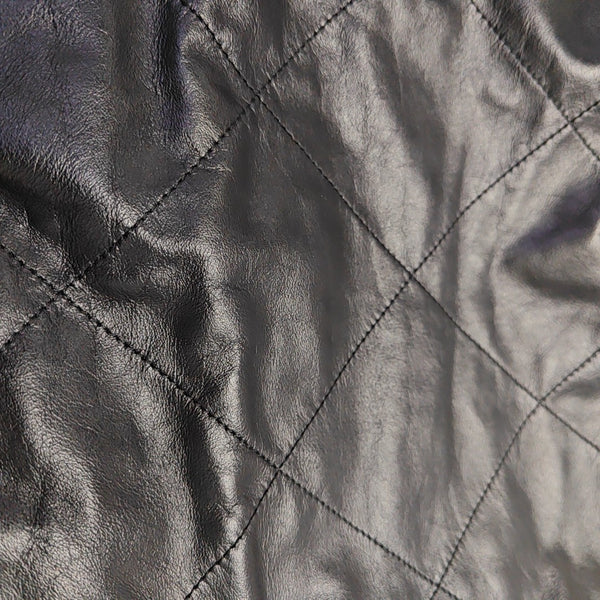CHANEL 22 Small Quilted Calfskin Black