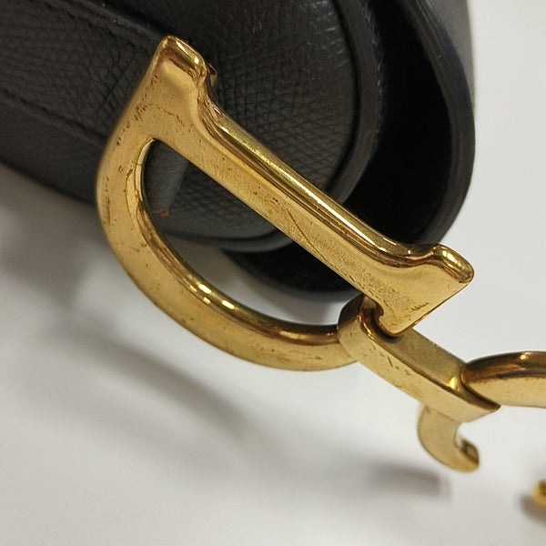 Saddle Medium Calfskin Black