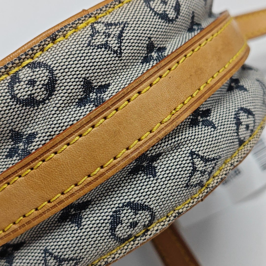 JEANNE Monogram Canvas Gray