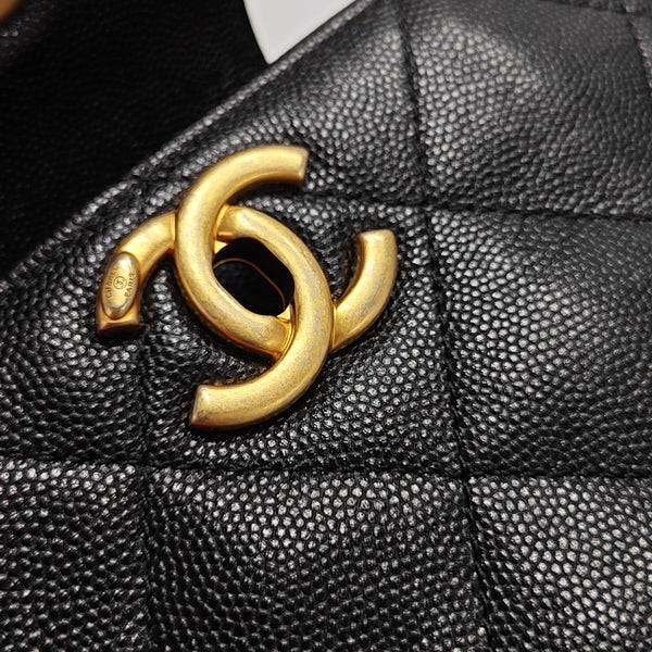 Quilted Grained Calfskin Shoulder Bag Black