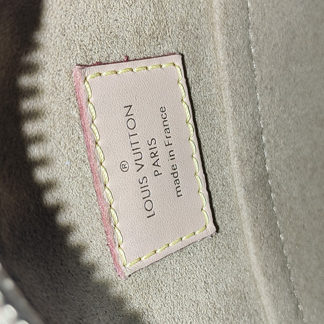 BOITE CHAPEAU PM Monogram Coated Canvas Brown