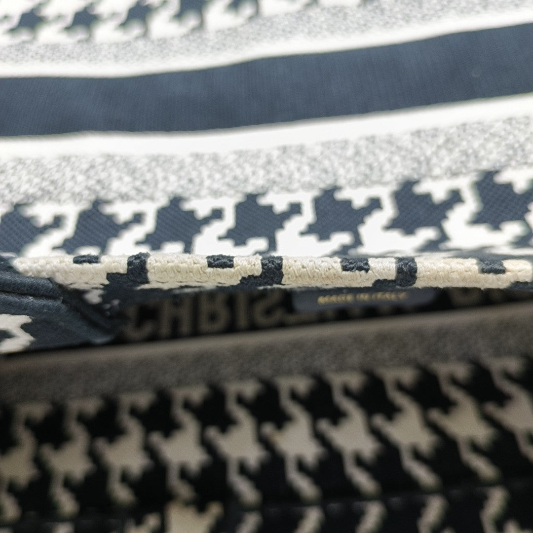 Book Tote Medium Fabric Black