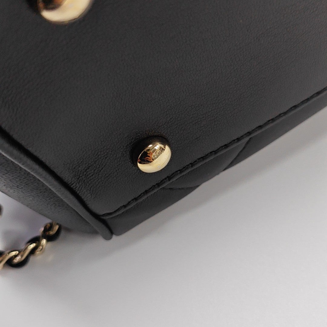 Quilted Lambskin Shoulder Bag Black