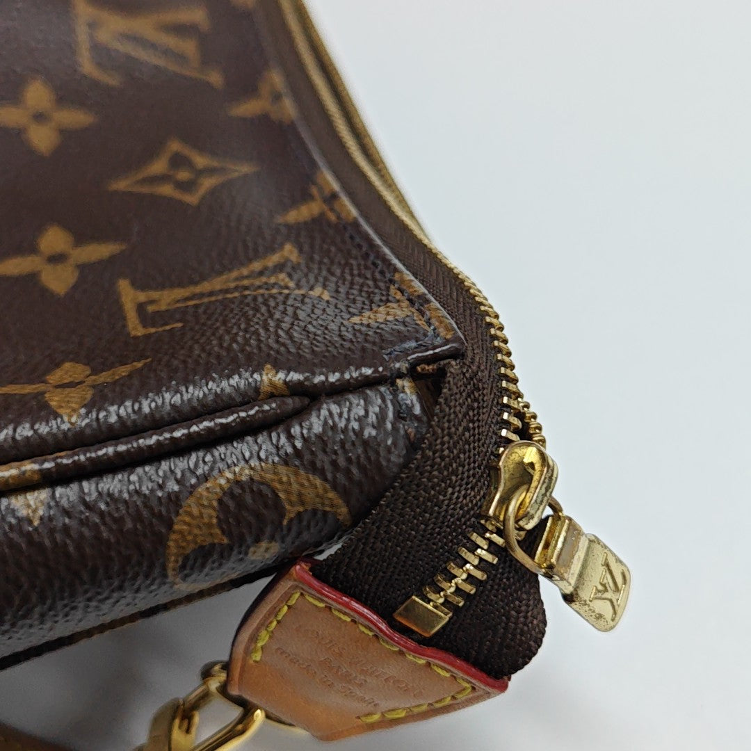 ACCESSOIRES GM Monogram Coated Canvas Brown