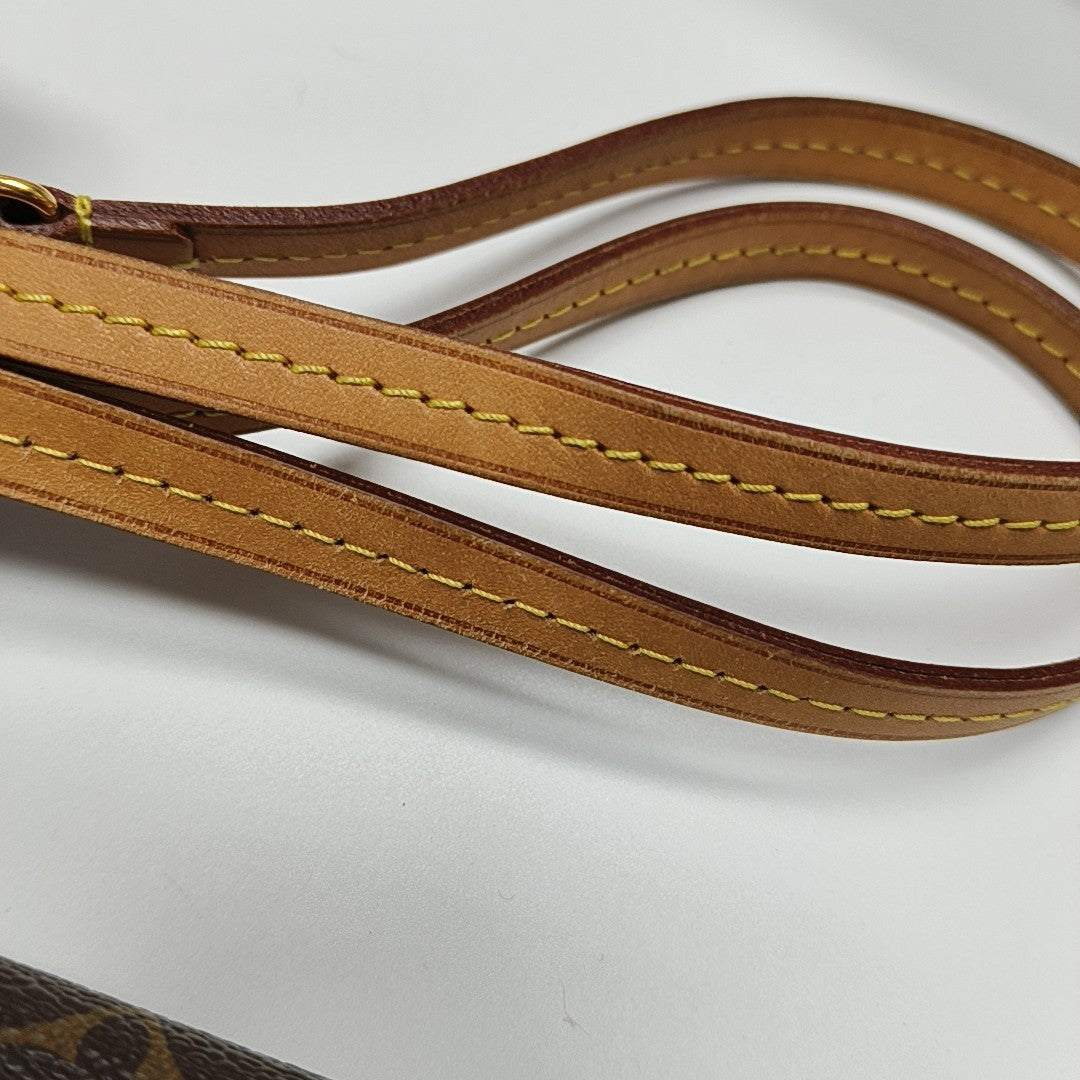 FAVORITE MM Monogram Coated Canvas Brown