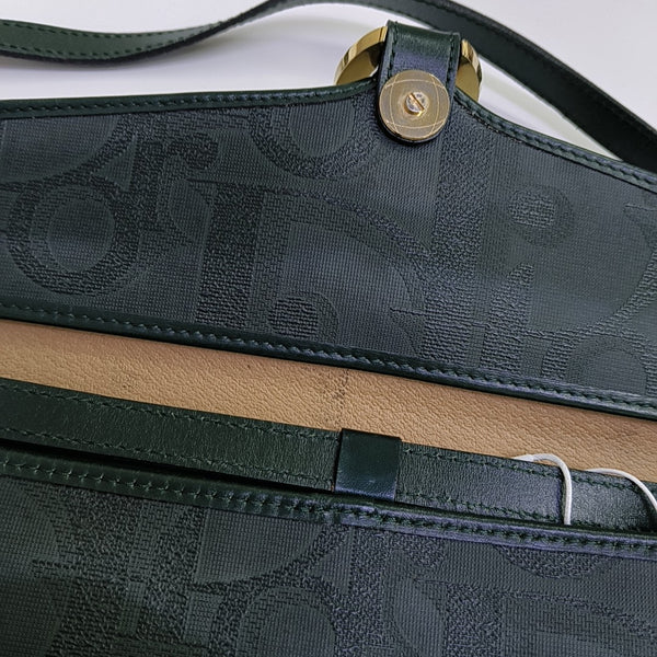 Special Material Shoulder Bag Green