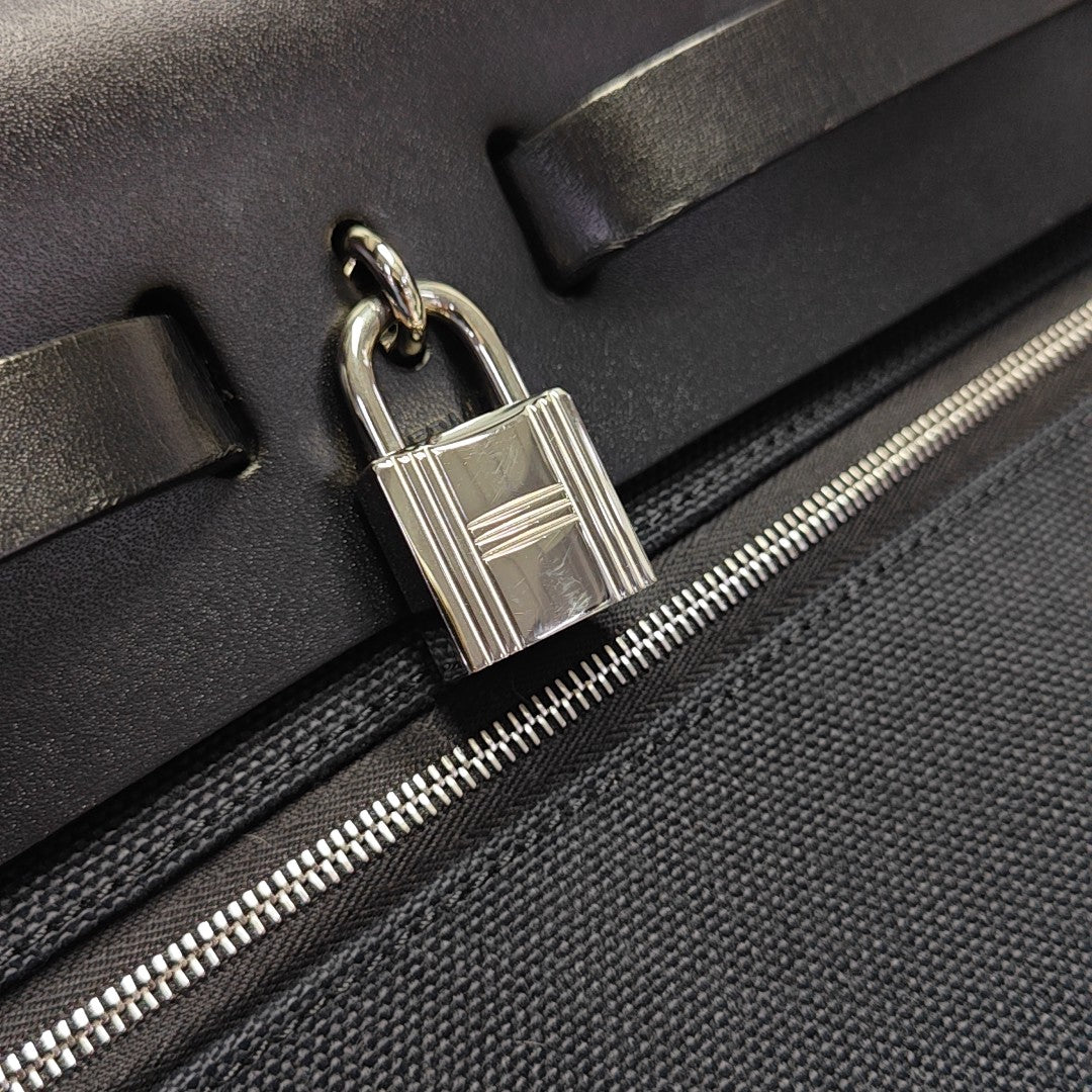 Herbag 31 Canvas Black