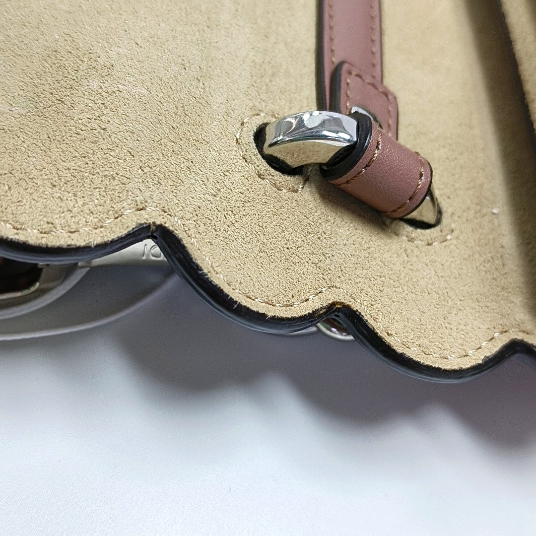 Authenticated pre-owned  Kan I Medium Calfskin Beige - Shoulder Bag at Looply