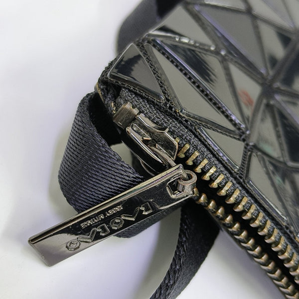 Special Material Shoulder Bag Black