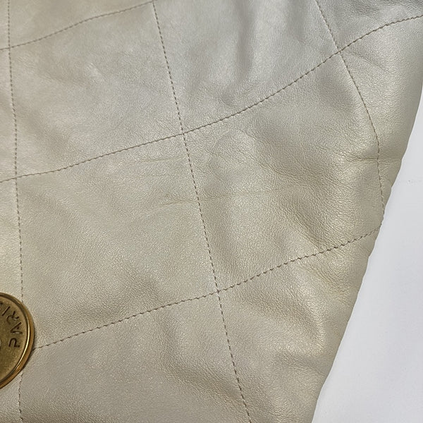 CHANEL 22 Medium Quilted Calfskin White
