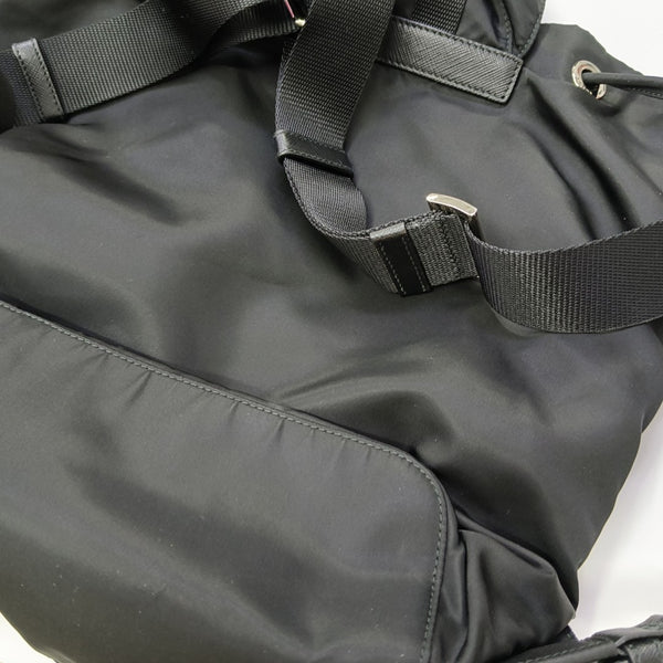 Re-Nylon Medium Nylon Black