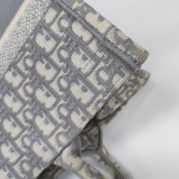 Book Tote Medium Oblique Canvas Gray