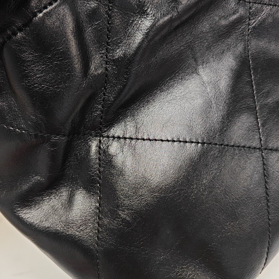 CHANEL 22 Mini Quilted Calfskin Black