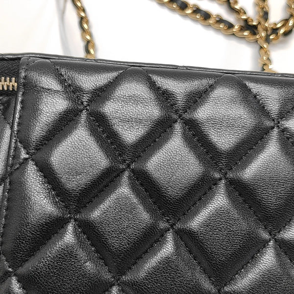 Quilted Lambskin Shoulder Bag Black
