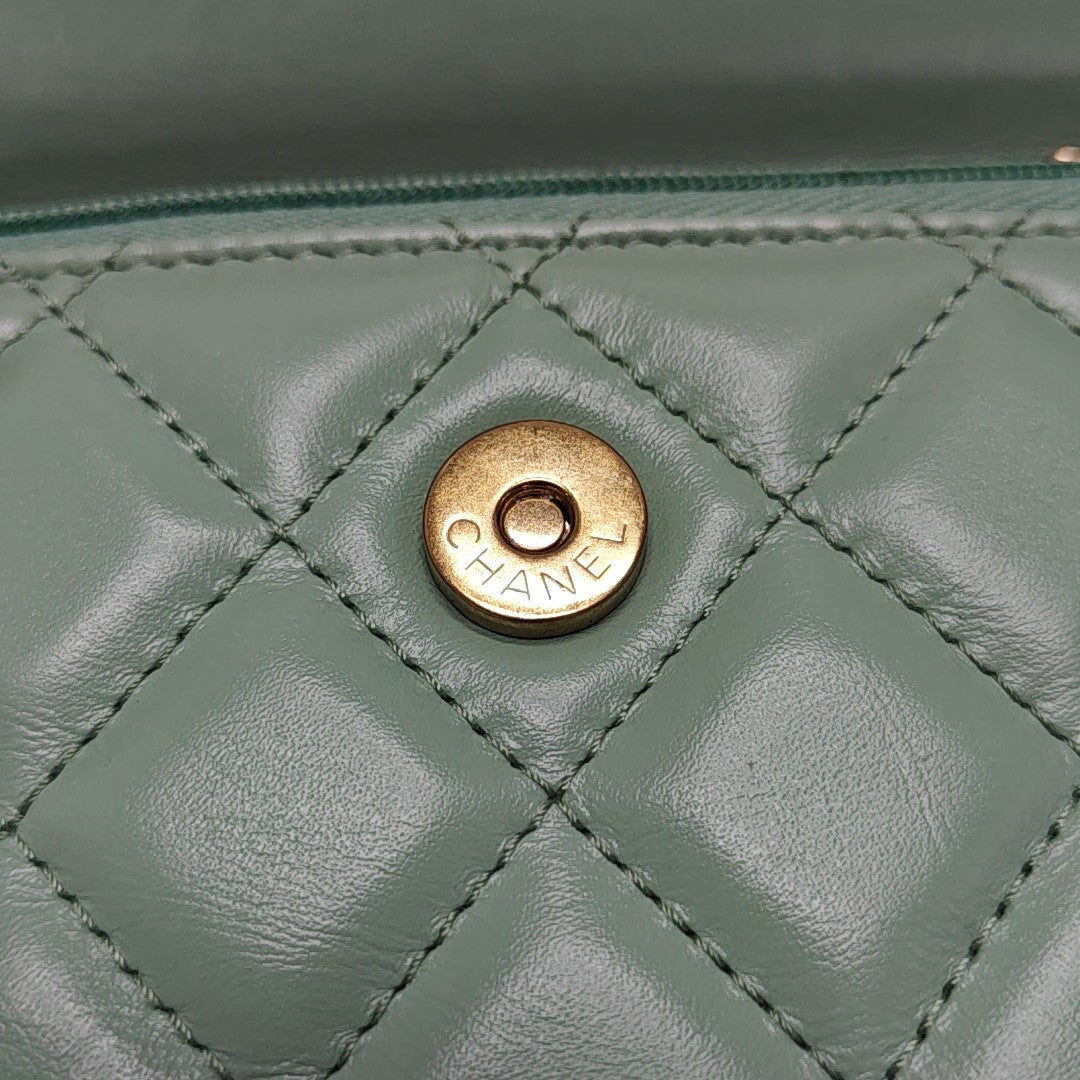 WOC Quilted Calfskin Green