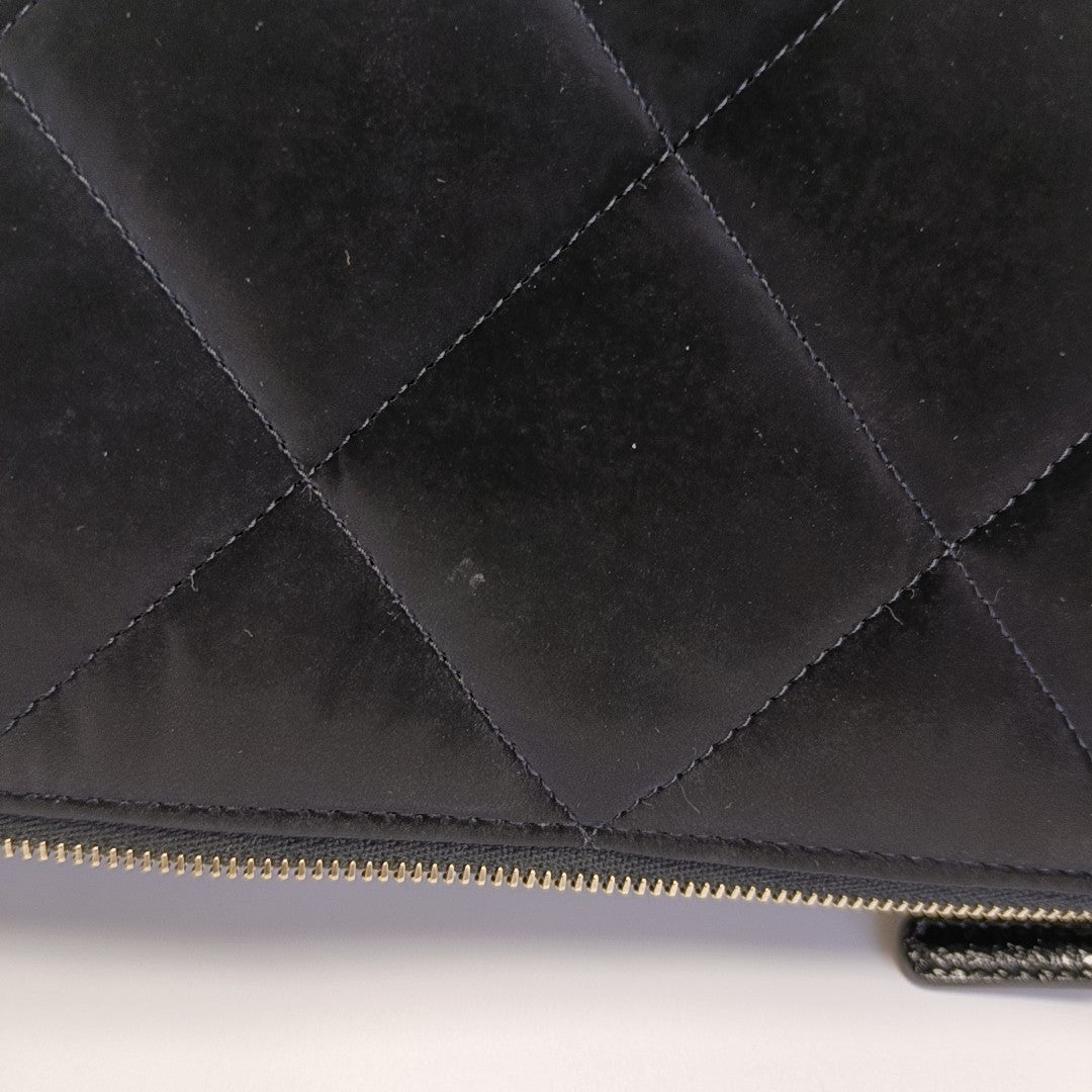 Quilted Velvet Black