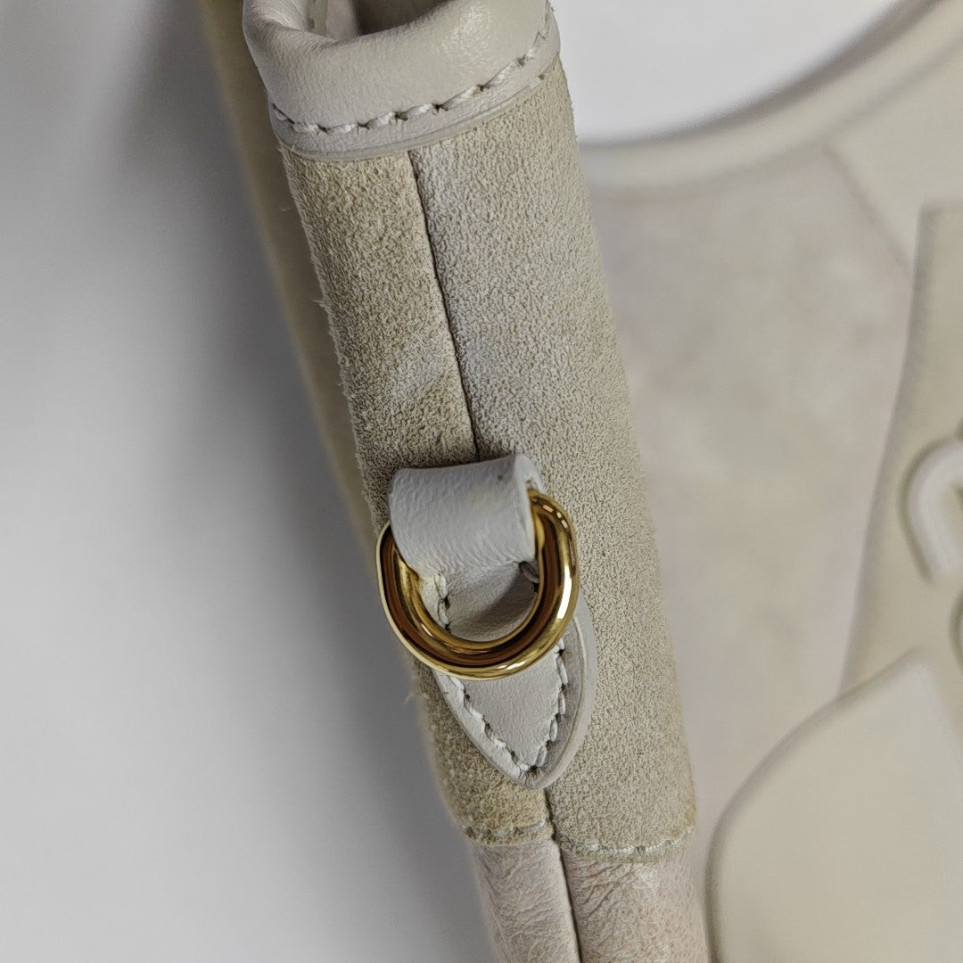 IVY Quilted Suede White