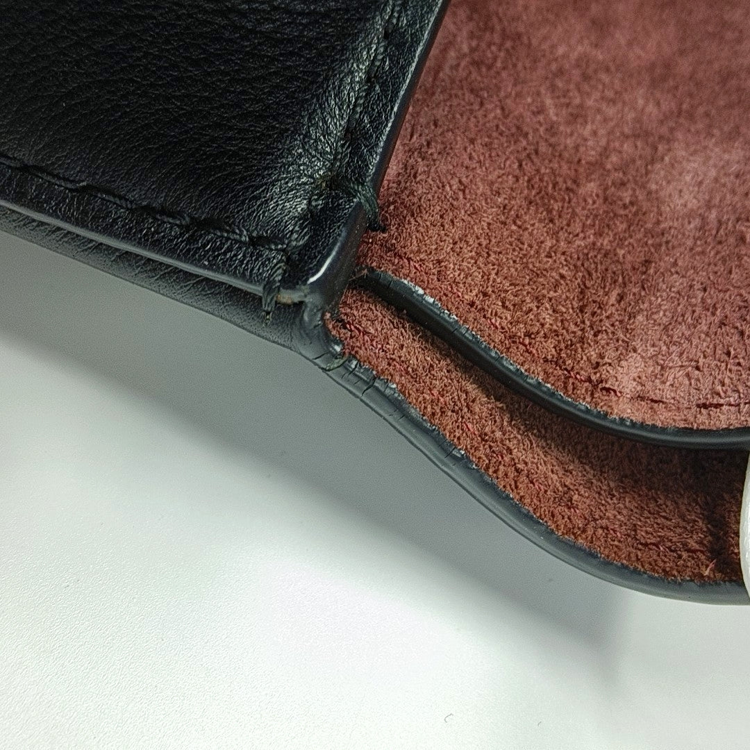 Authenticated pre-owned  2.55 227 (jumbo) Calfskin Black - Crossbody Bag at Looply