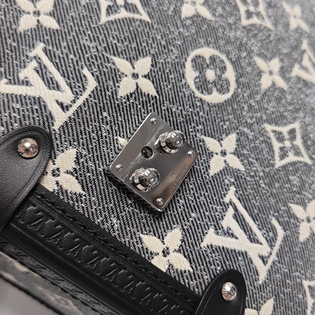 SOFT TRUNK PM Monogram Canvas Gray
