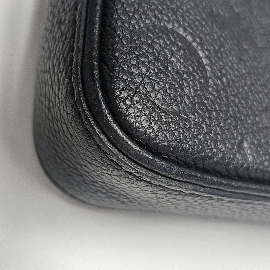 EASY POUCH ON STRAP Monogram Calfskin Black