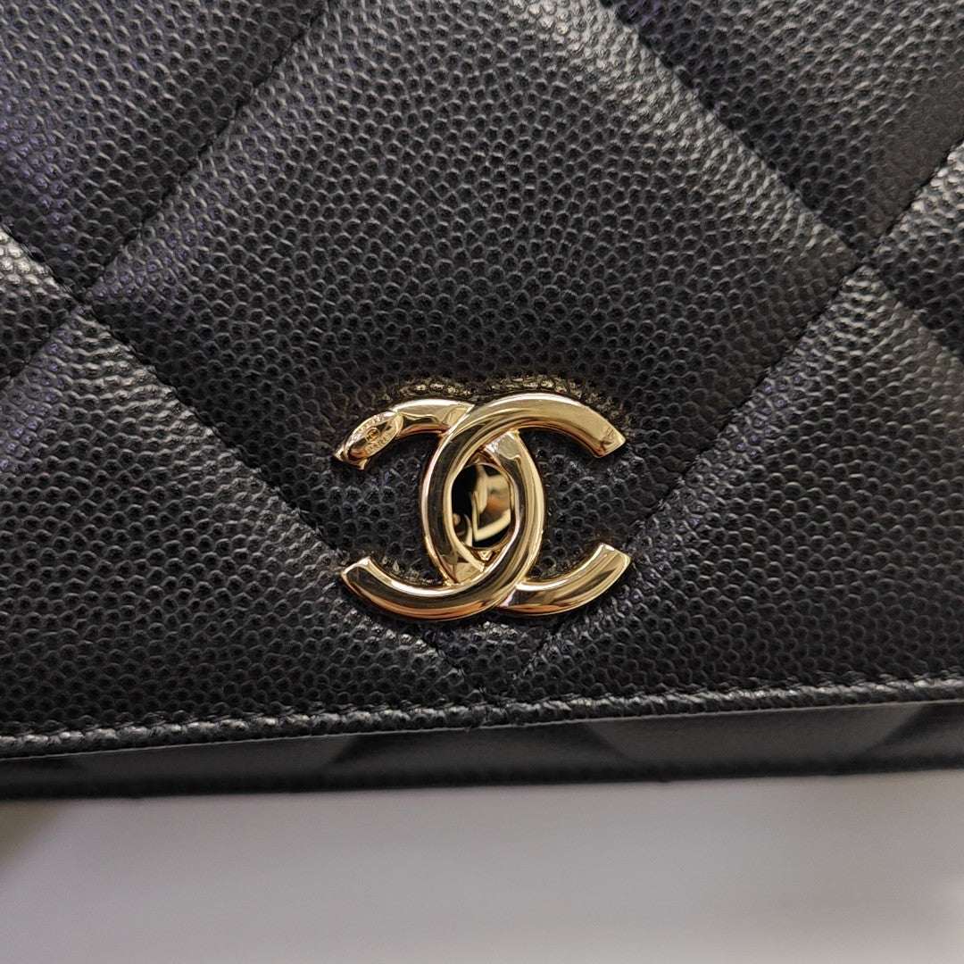 Quilted Grained Calfskin Shoulder Bag Black
